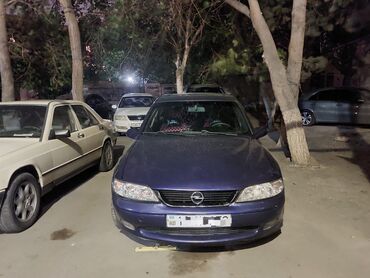 arx açan: Opel Vectra: 1.6 l | 1997 il 289000 km Sedan