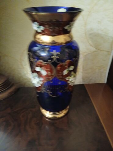 Vazalar: Bir vaza — 9