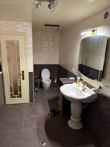 Köhnə tikili: Bakı, 7 otaqlı, Köhnə tikili, m. Gənclik, 170 kv. m — 23