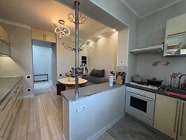 2 bedroom: 2 комнаты, 52 м², 7 мкр 106 серия улучшенная, 3 этаж — 5