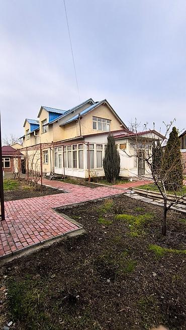 Долгосрочная аренда домов: 250 м², 5 комнат — 1