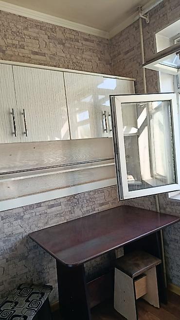 Долгосрочная аренда квартир: Тез арада 2 ком. кв 103-серияда үй сатылат. 2-этаж, бронь эшик at lalafo.kg — 2 Долгосрочная аренда квартир: Тез арада 2 ком. кв 103-серияда үй сатылат. 2-этаж, бронь эшик — 2