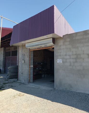 Продажа квартир: Arendiya verilir masin yolun qiriaqi 8mert uzunu 4 eni isiqi var
