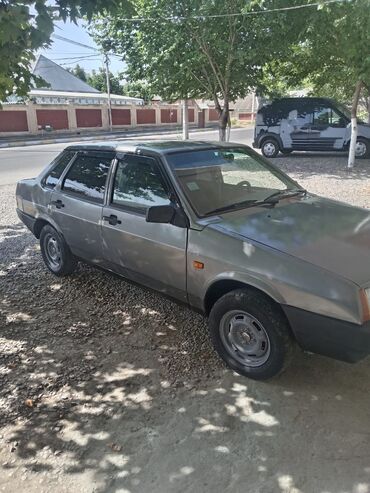VAZ (LADA): VAZ (LADA) 21099: 1.5 l | 1996 il 9756 km Sedan