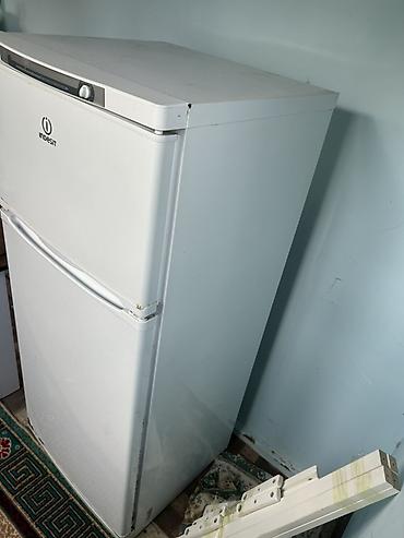 Soyuducular: İşlənmiş 2 qapılı Indesit Soyuducu Satılır, rəng - Ağ — 2