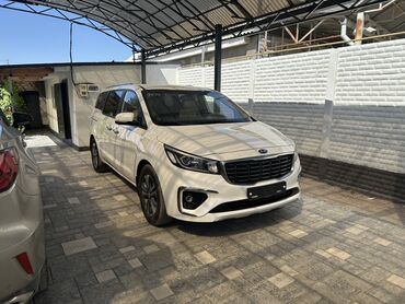 срочно в связи с переездом: Kia Carnival: 2019 г., 2.2 л, Автомат, Дизель, Вэн/Минивэн