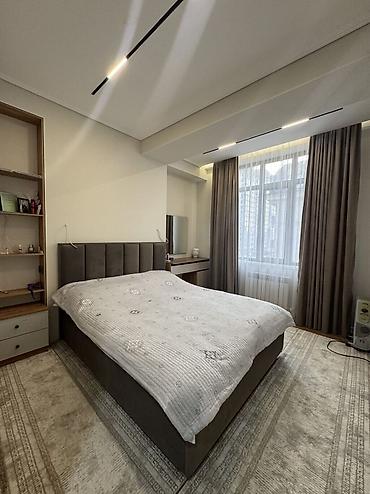 asman residence: 4 комнаты, Асанбай мкр Агентство недвижимости, Можно с животными, от 6 месяцев, С мебелью полностью — 8
