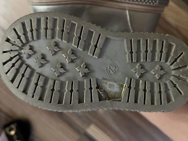 Детская обувь: Обувь для мальчика отдам за 700 с
Обувь для девочки по 500 сом — 11