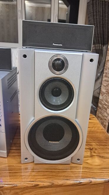 Musiqi mərkəzləri: Panasonic SA-VK750 DVD Stereo System – 5.1 ev kino-teatrı Komplekt: - — 10