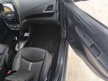 Chevrolet: Chevrolet Spark: 2019 г., 1 л, Вариатор, Бензин, Хэтчбэк — 12