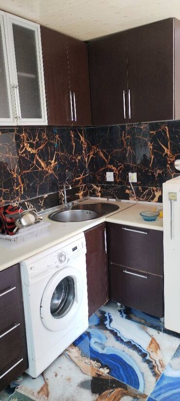 Uzunmüddətli kirayə evlər: 300 kv. m, 1 otaqlı -da lalafo.az — 7 Uzunmüddətli kirayə evlər: 300 kv. m, 1 otaqlı — 7