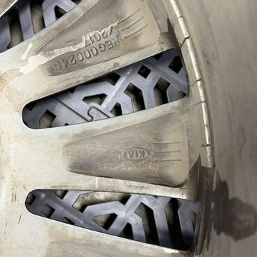 Диски: Литые Диски R 18 Kia, Комплект, отверстий - 5, Б/у — 11