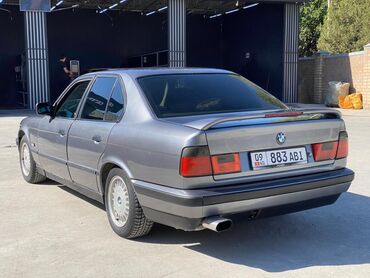 BMW: BMW 5 series: 1989 г., 2 л, Механика, Бензин, Седан