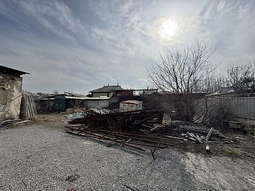 Продажа цехов, заводов, фабрик: Продаётся земельный участок 37 соток с капитальными строениями — — 27