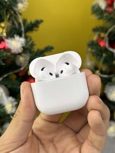 наушник с ушками: AirPods 4 Захватывающий, театральный звук Персонализированный