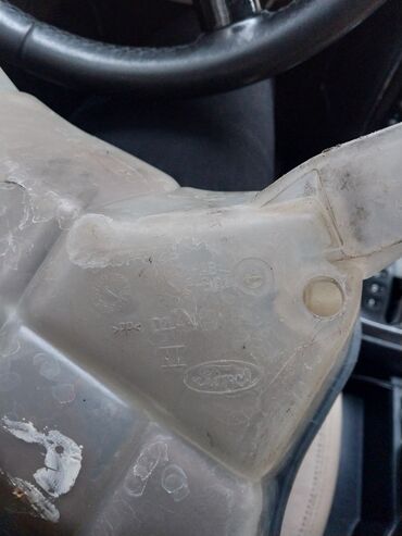 Çənlər, balonlar: Ford mondeo 1993-2006 su baçoku problemsi̇zdi̇r. Vatsapp var. çatı — 2