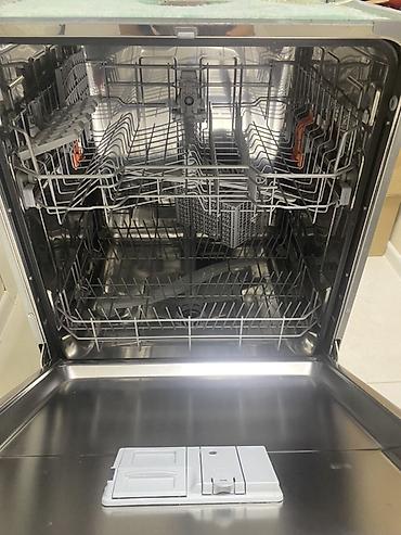 note 60: Hotpoint Ariston qabyuyan maşın - Tam ölçülü, quraşdırılan model - — 3