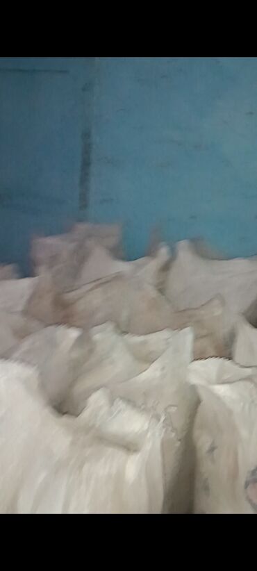 Yem üyüdən aparatlar: Məhsul: Mobil yem üyüdüb‑qarışdırma qurğusu (dane və yem üçün) — 18