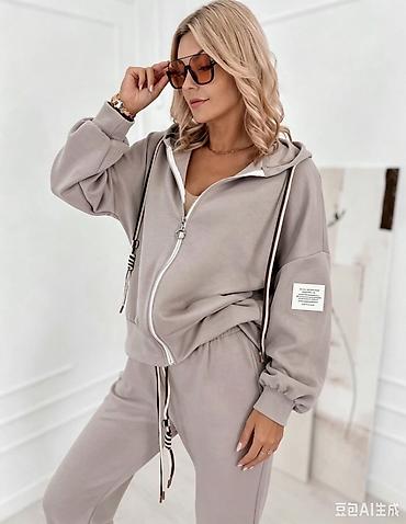 bitkisel mix: Ženski komplet trenerke sa kapuljačom – 2 dela

-3400din
SM L XL — 9