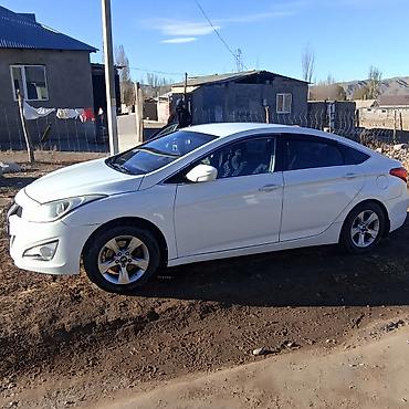 bcd com: Hyundai i40: 2013 г., Автомат, Седан — 3