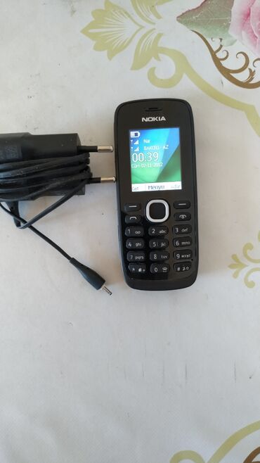 Nokia: Nokia C110, < 2 GB Memory Capacity, rəng - Qara, Zəmanət, Düyməli