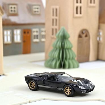sat: Ford GT40 – 1966 – Broj 2 – Jet-Car – 1:43 – Norev Norev Ford GT40 — 1