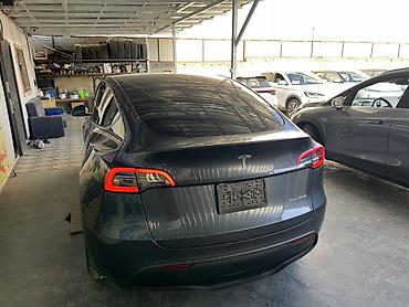 2022: Tesla Model Y: 2022 г., Электромобиль, Кроссовер — 4