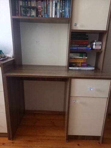 купить детский стол для учебы: Iki ədəd yazi masasi satilir, yaxşı veziyyetdedir. Munasib qiymət
