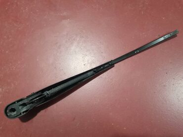 Auto delovi: Nosac metlice zadnjeg brisaca Lada 21213,21214 Niva, Lada 2104 — 9