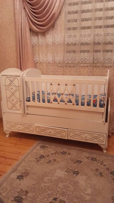 ucuz radiatorlar: Oğlan üçün, Beşik