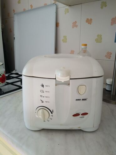 Другая техника для кухни: Продаю фритюрницу