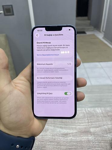 iphone red: IPhone 13, Mavi, Face ID — 3
