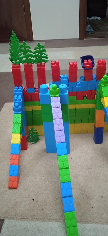 Другие товары для детей: Продаю конструктор Лего очень много деталей крупных и средних в — 9