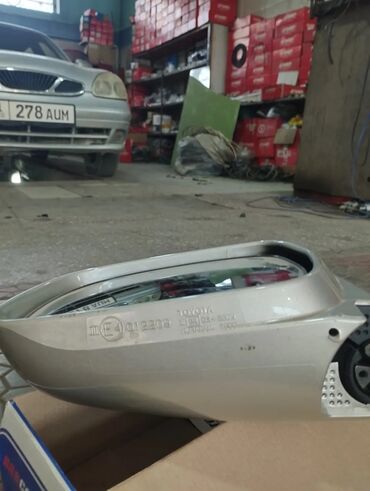 Зеркала: Боковое левое Зеркало Toyota Б/у, Оригинал — 14