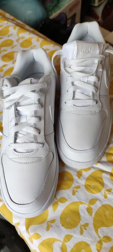Кроссовки и спортивная обувь: Nike кеды ebernon low women's shoe ORIGINAL отдам за свою цену, размер