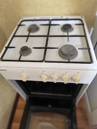Газовые печи: Beko markalı 4 gözlü qaz sobası satılır. Qazla işləyir, aşağı — 4
