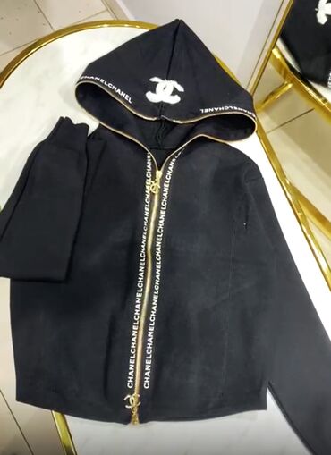 Köynək və bluzalar: Jaket Vetrovka 30azn. Razmer Standart. Chanel marka. Tezedi 1 defe