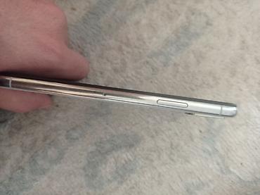 Apple iPhone: IPhone X, Б/у, 64 ГБ, Белый, Кабель, 70 % — 9