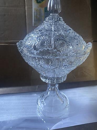 ваза для сладостей: Büllur şirniyyat qabı – qapaqlı, ayaqlı - Material: şəffaf kəsmə — 1