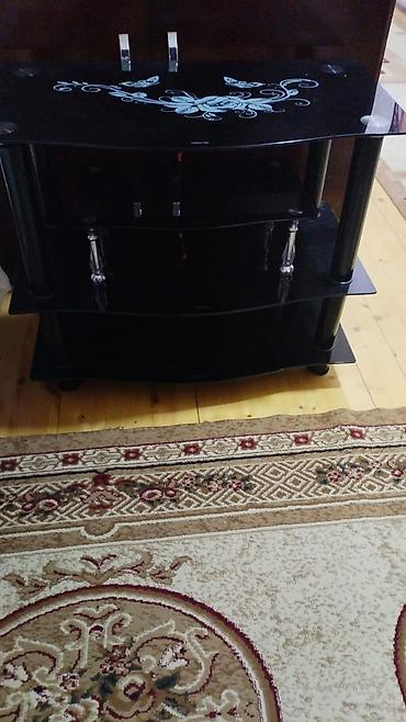 3d qelem: Şüşə TV stendi

Ünvan 
Tagiyev. gesrbesi(Nasosnu) 
-0506132854 — 2