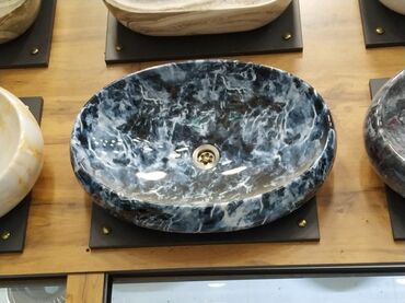moydadir hamam ucun: Mərmər effektli, oval formalı, qara və ağ rənglərdə əl-üz yumaq üçün