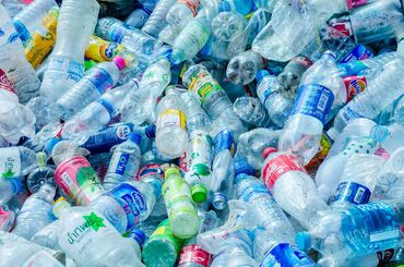 покупка пластиковых бутылок: Покупаем Баклашки Какие баклажки мы принимаем: Сами вывозим от 50 кг