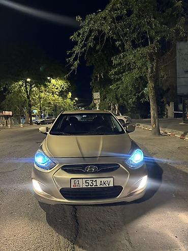 solaris accent: Hyundai Solaris: 2012 г., 1.6 л, Автомат, Бензин, Седан — 6