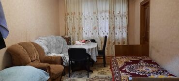 naxcivan elanlari 085: Memar Əcəmidə 5 mərtəbəli binanın 4-cü mərtəbəsində sahəsi 60 m² olan