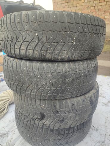 Шины: Шины 215 / 60 / R 16, Зима, Комплект, Внедорожные (АТ/МТ), Турция, Michelin