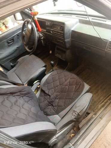 кара электрическая цена: Volkswagen Golf: 1991 г., 1.8 л, Механика, Бензин, Хетчбек