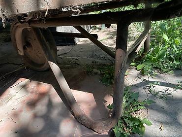 беде бачок: Садовая тачка (одноколесная) 1300сом Плоская тачка (двухколесная, с — 5