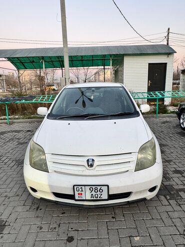 Toyota: Toyota ist: 2003 г., 1.3 л, Автомат, Бензин, Хэтчбэк