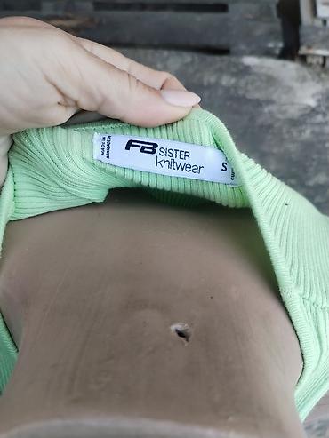 Tops: Zeleni rebrasti crop top – FB Sister Knitwear - Brend: FB Sister — 3