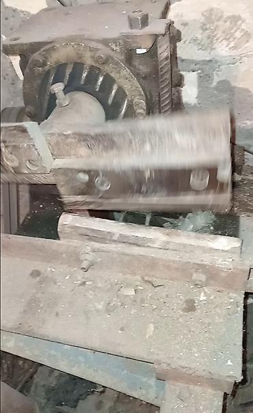 PVC dəzgahları: PVX və PVC xammalını presformalara presləmə avadanlığı Doğrayıcı və — 1
